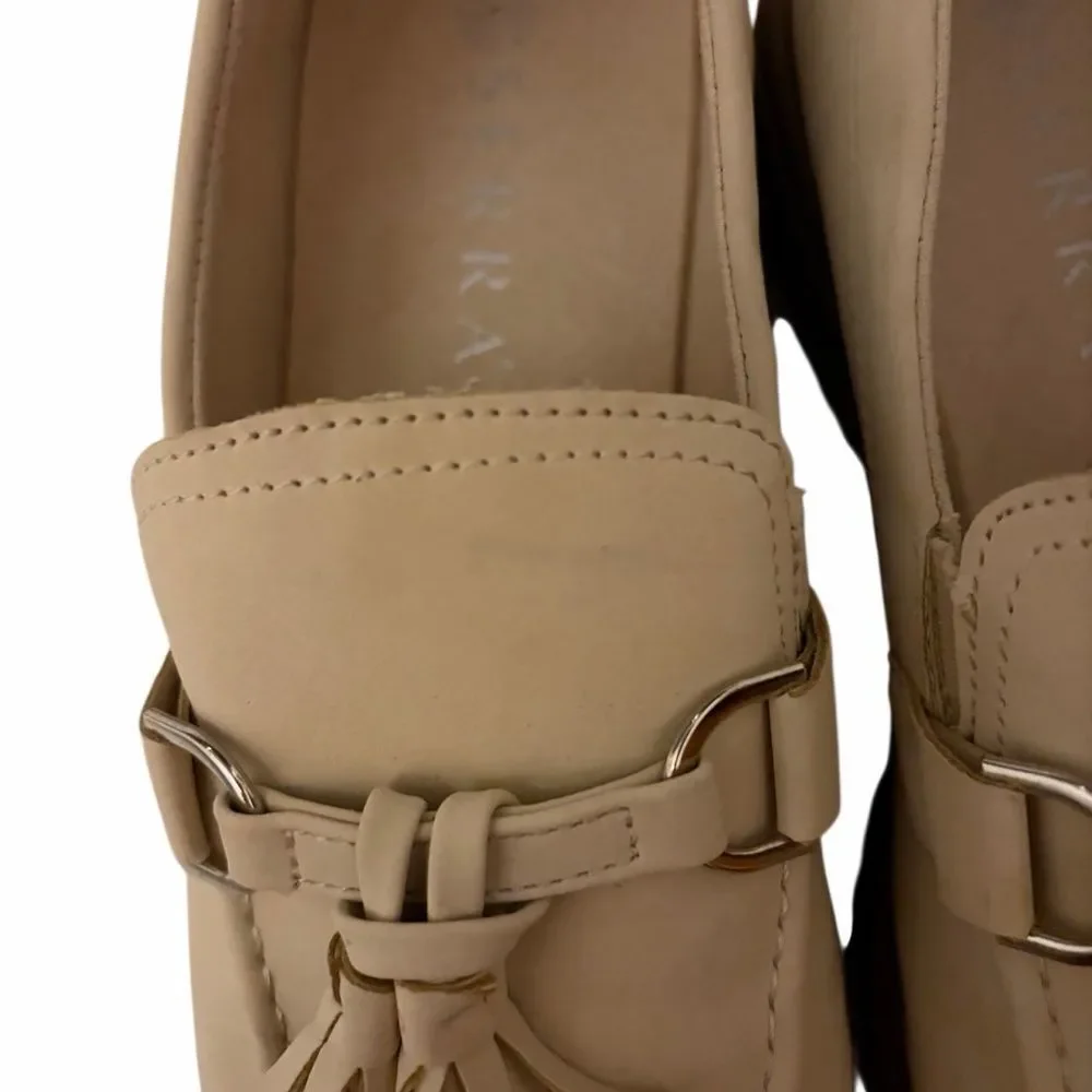 SERRA Women's loafers , cream color, lug sole, tassel , slip-on style sz 9._9